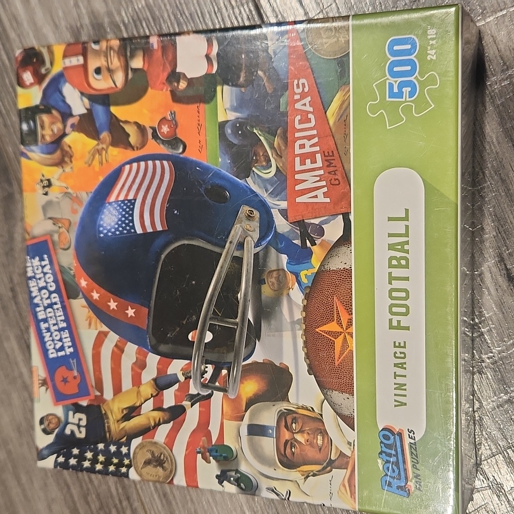 NWT Retro Football Jigsaw Puzzle - 500 Pieces 24" X 18"
